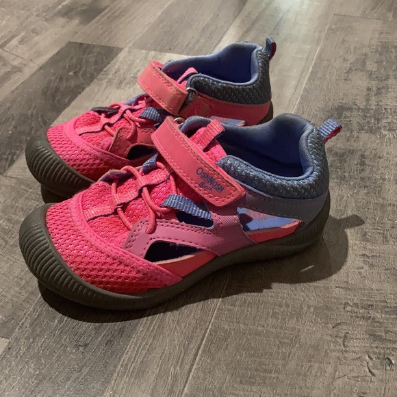 OshKosh B’gosh Sandals - Picture 3 of 5